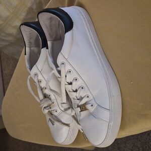 WHBM White black  Leather Fashion Women's Sneakers Kicks SZ 9M